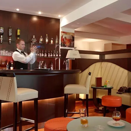 L'oree Du Bois Hotell Vittel