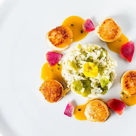 L'oree Du Bois מלון