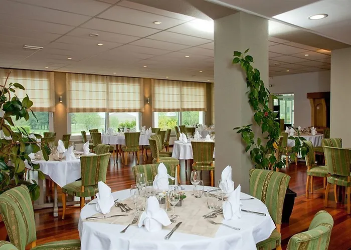 Hotell L'oree Du Bois Vittel