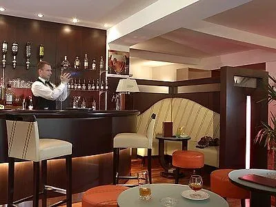 L'oree Du Bois Hotell Vittel