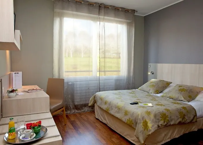 L'oree Du Bois Hotell Vittel