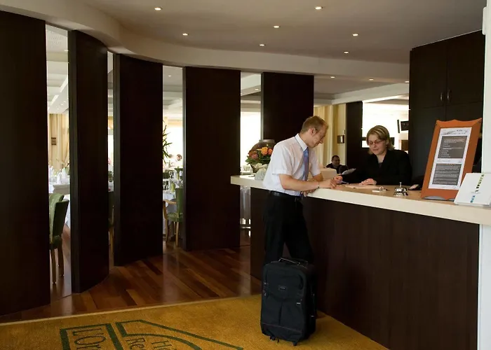 L'oree Du Bois Hotell