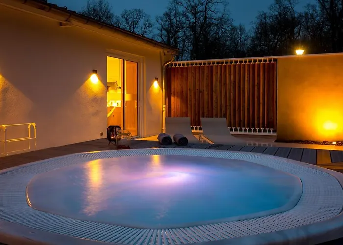 L'oree Du Bois Hotell Vittel